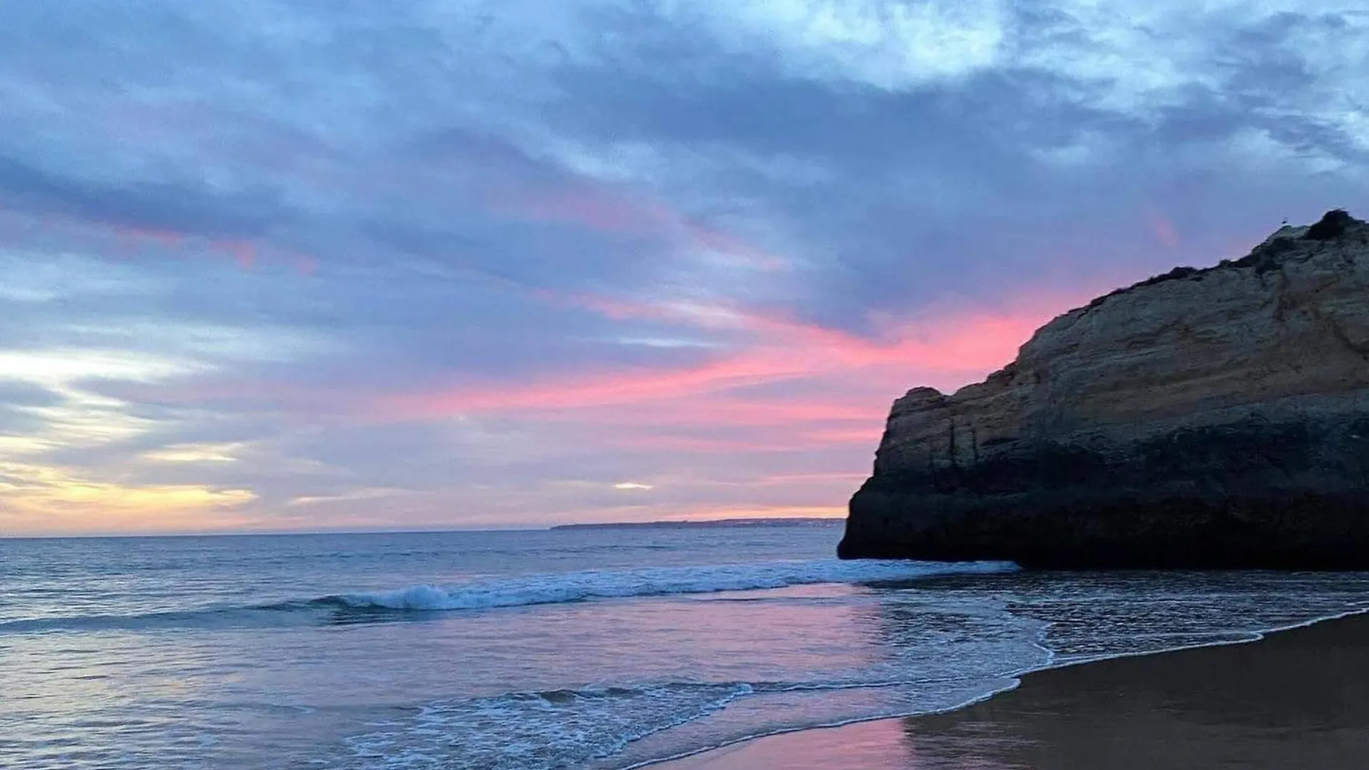 Seaescape Hideaway Portimao - Comfortable & Cozy Apartment