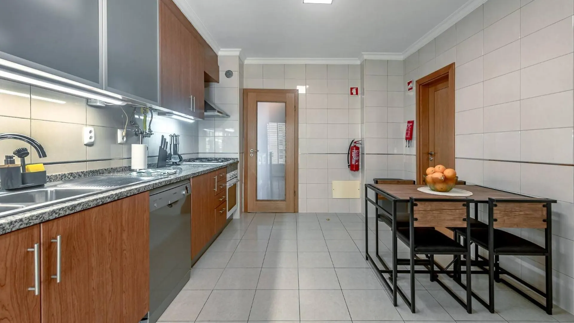 Apartment Seaescape Hideaway Portimao - Comfortable & Cozy Portugal