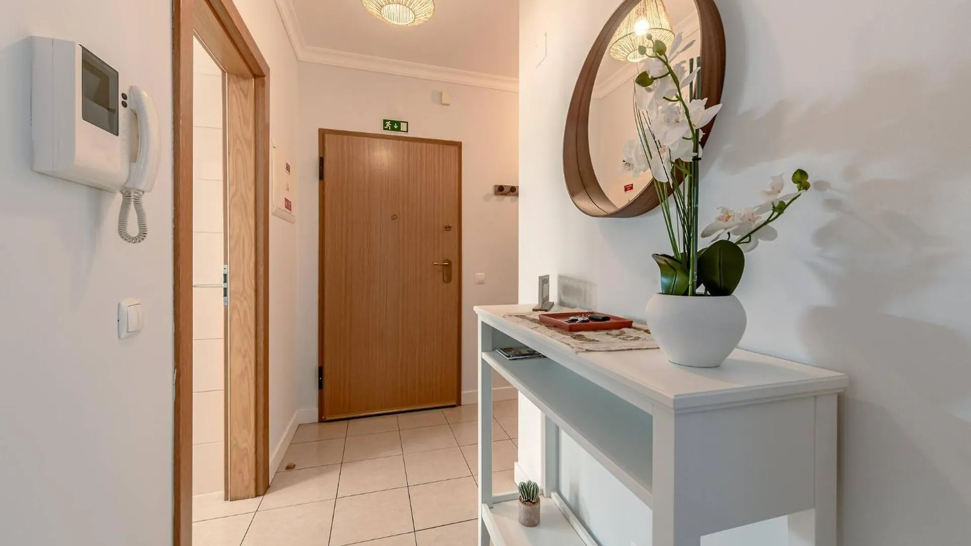 Seaescape Hideaway Portimao - Comfortable & Cozy Apartment