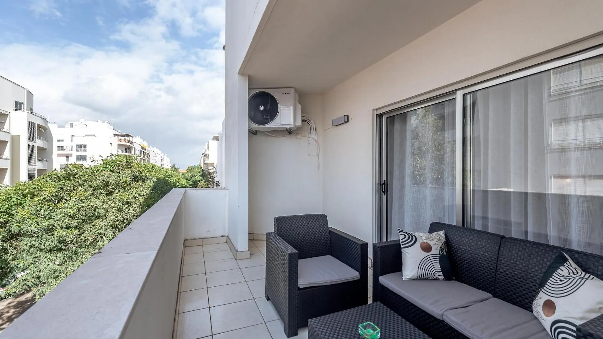 Apartment Seaescape Hideaway Portimao - Comfortable & Cozy Portugal
